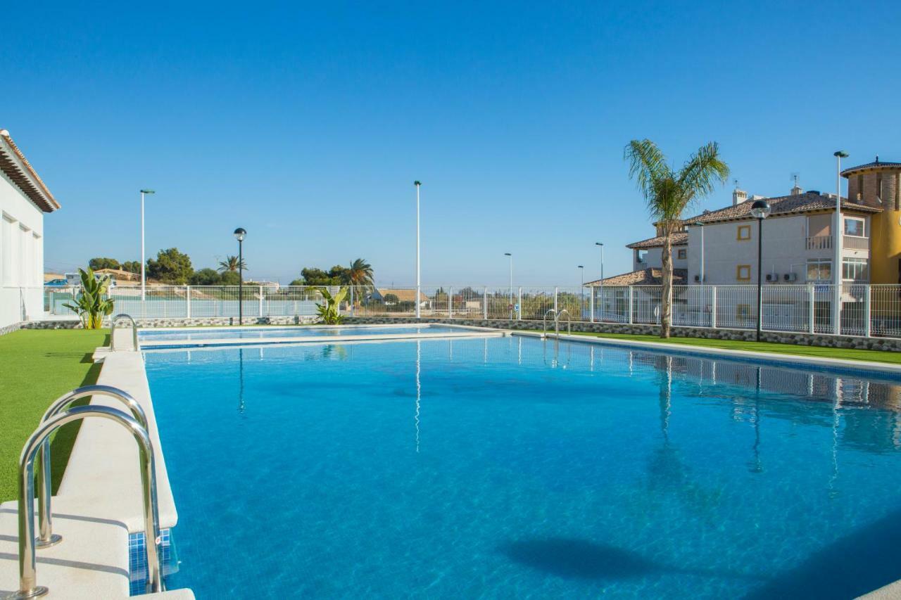 El Pinet Beach Apartment La Marina Exterior photo